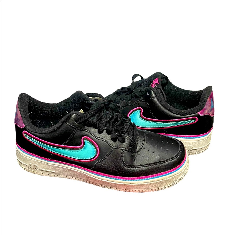 Nike Air Force 1 Low Sport
NBA Black Blue Gale Laser Fuchsia